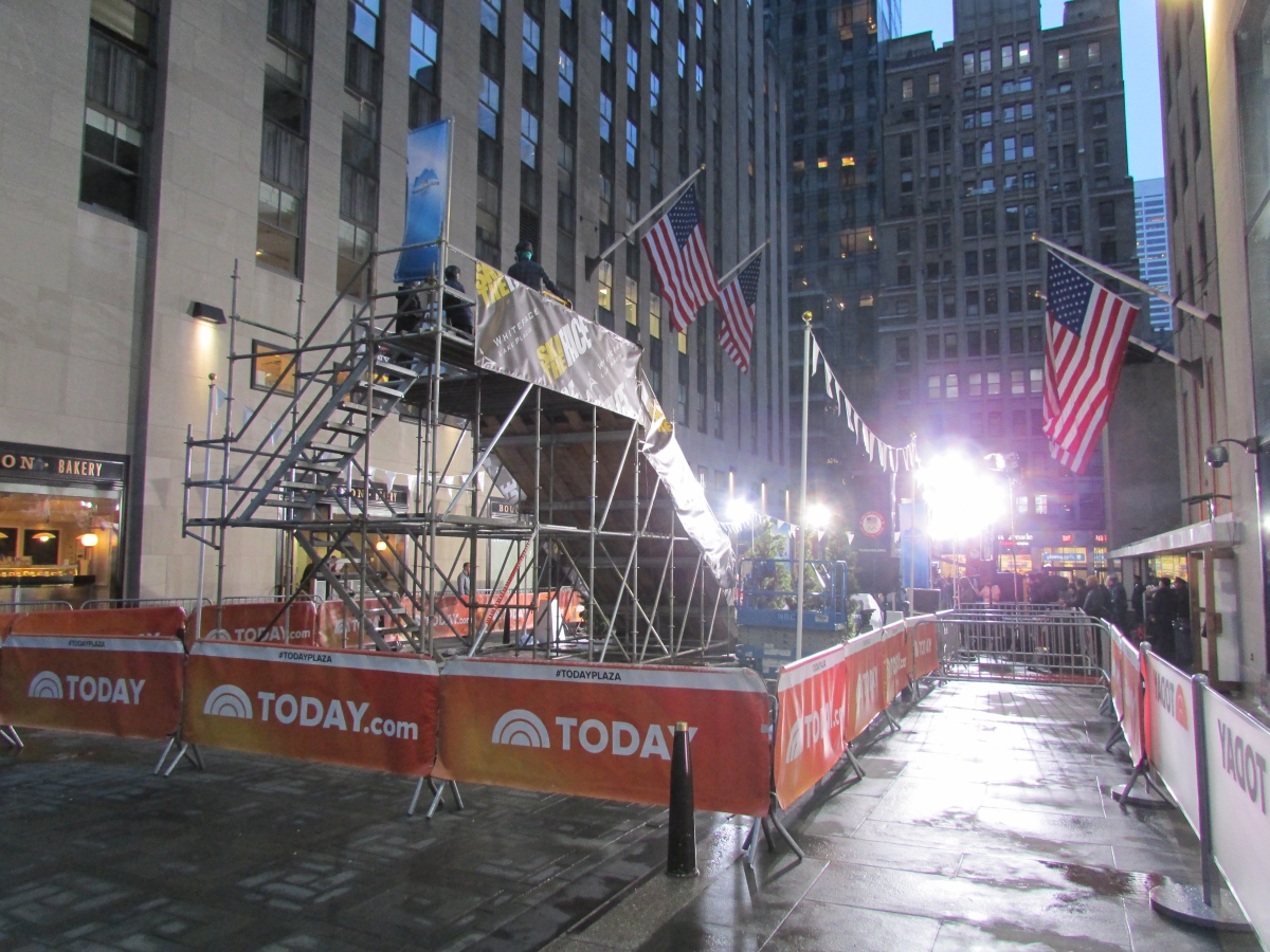Today Show ski ramp scaffold